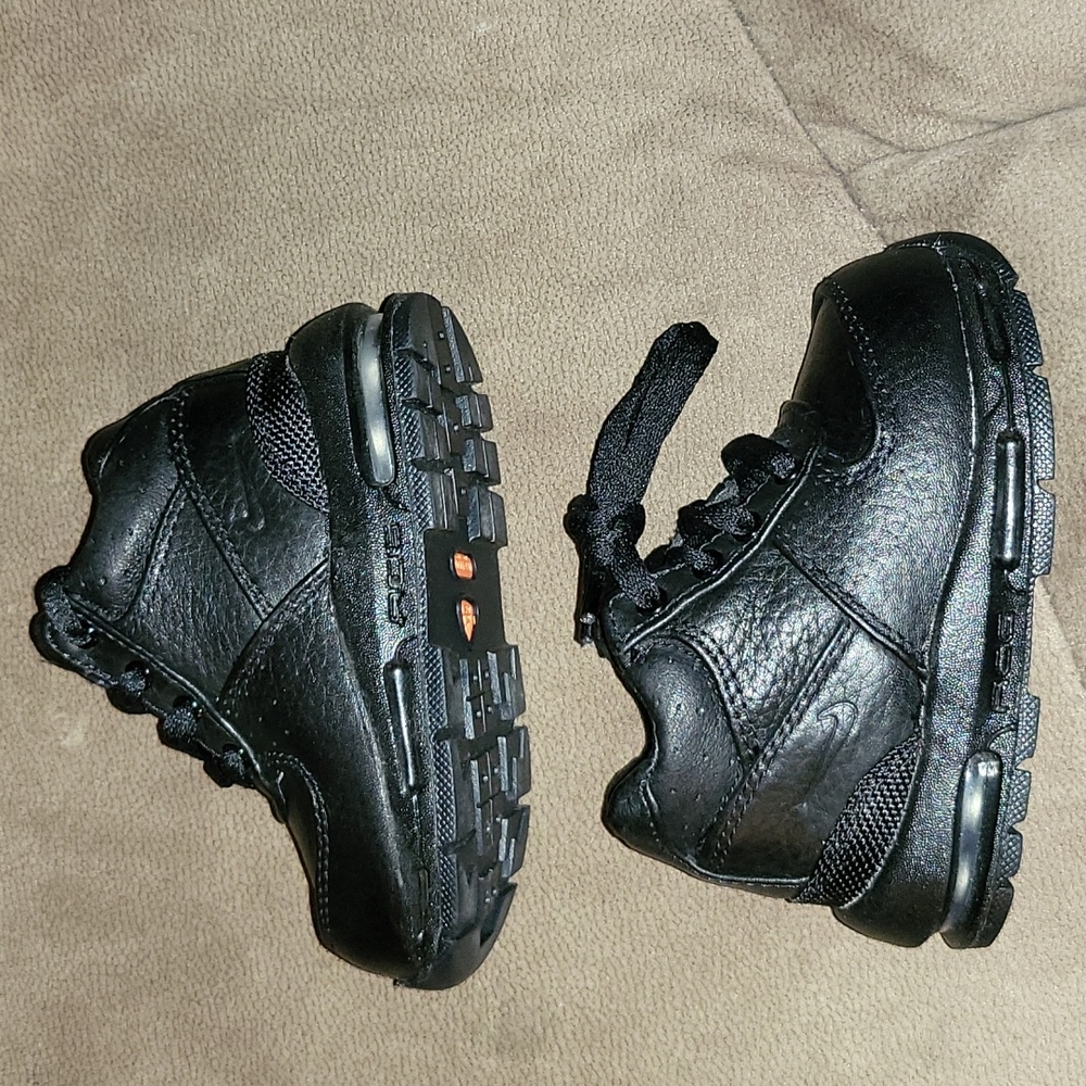 NIKE AIRMAX GOADOME BOOT